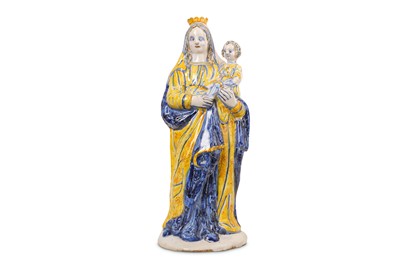 Lot 39 - A 17TH CENTURY FRENCH FAIENCE (NEVERS)...