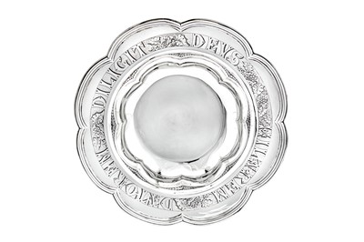 Lot 544 - Ecclesiastical - A Victorian sterling silver alms basin or collection plate, London 1846 by Edward, Edward junior, John & William Barnard