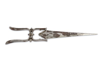 Lot 221 - *A WATERED-STEEL PUSH DAGGER (KATAR)
