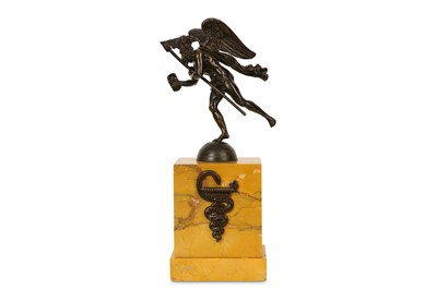 Lot 116 - AN EARLY 19TH CENTURY FRENCH EMPIRE PERIOD BRONZE AND SIENNA MARBLE FIGURE OF CHRONOS