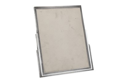Lot 217 - A George V sterling silver Art Deco photograph frame, Birmingham 1930 by Sanders & Mackenzie