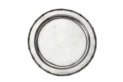 Lot 413 - An early 20th century Chinese silver teapot stand, Shanghai circa 1920 retailed by Zee Wo