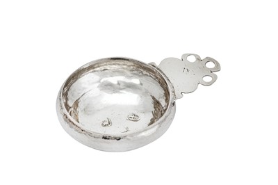 Lot 237 - A William III Britannia standard silver 'toy' miniature one handled porringer, London 1701 by David Clayton (reg. 9th July 1697)