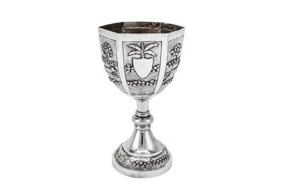 Lot 294 - An early 20th century Anglo – Indian Raj unmarked silver goblet trophy / standing cup, Calcutta circa 1900-20