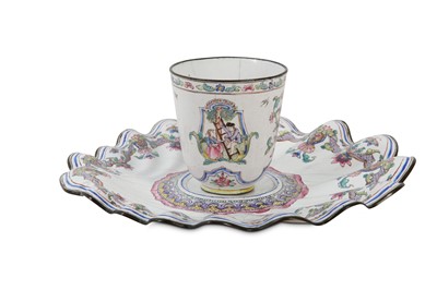 Lot 81 - A CHINESE FAMILLE ROSE CANTON ENAMEL 'CHERRY PICKERS' CUP WITH TREMBLEUSE STAND.