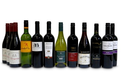 Lot 903 - A large collection of table wine