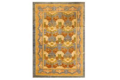 Lot 4 - A FINE VOYSEY DESIGN CARPET