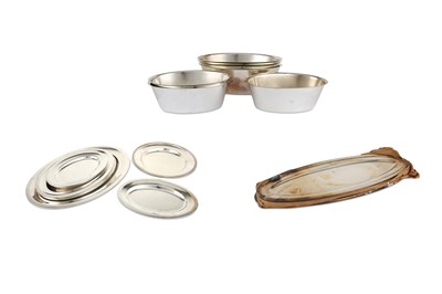 Lot 72 - A large quantity of silver plated tableware