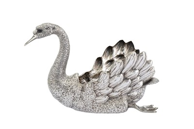 Lot 263 - A late 20th century Italian sterling silver swan jardiniere / centrepiece, Milan circa 1975 by Buccellati