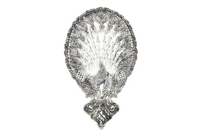 Lot 383 - An early 20th century American sterling silver dessert dish, New York by Tiffany & Co, with import marks for London 1900 by Albert William Feavearyear