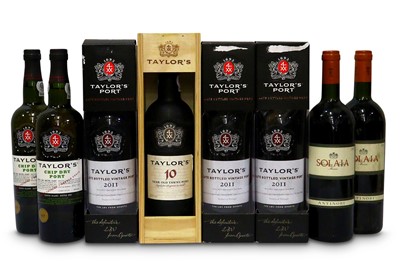 Lot 1036 - A mixed case of Antinori and Port