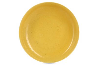 Lot 330 - A CHINESE YELLOW-GLAZED 'LOTUS' DISH.