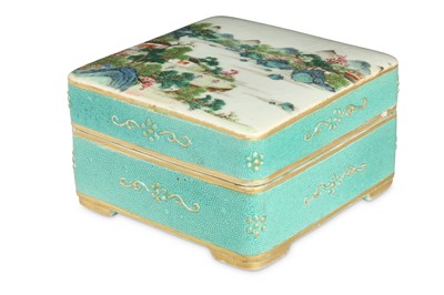 Lot 599 - A CHINESE FAMILLE ROSE 'LANDSCAPE' RECTANGULAR BOX AND COVER.
