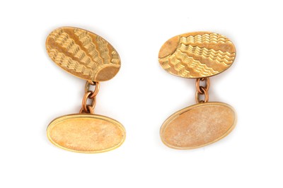 Lot 48A - 9 CARAT GOLD CUFF LINKS