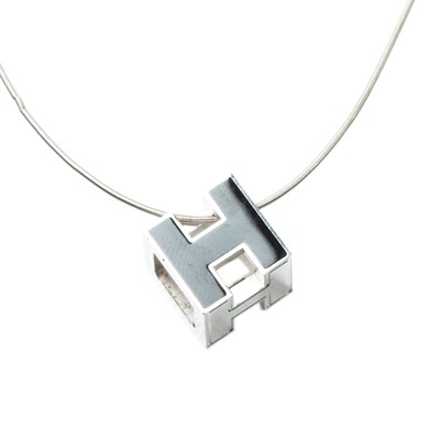 Lot 364 - Hermes Cage d'H Cube Necklace