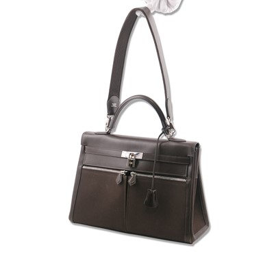 Lot 104 - Hermes Brown Box Kelly Lakis 35