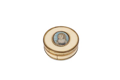 Lot 175 - A VICTORIAN TORTOISE SHELL AND IVORY POWDER BOX