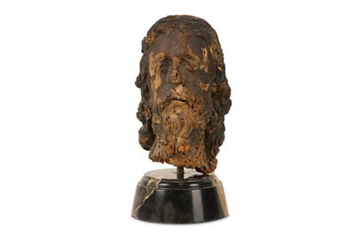Lot 21 - A 15TH / 16TH CENTURY GERMAN CARVED LIMEWOOD HEAD OF CHRIST