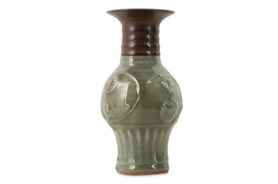 Lot 291 - A CHINESE LONGQUAN CELADON MOULDED VASE.