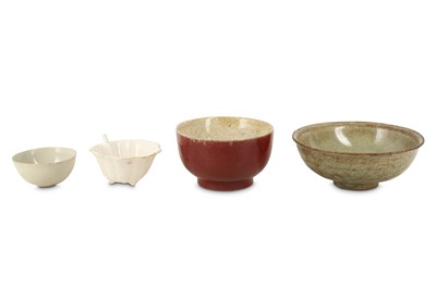Lot 300 - A COLLECTION OF FOUR CHINESE BOWLS.