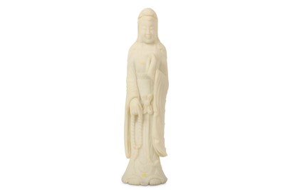 Lot 29 - A CHINESE WHITE STONE FIGURE OF GUANYIN.