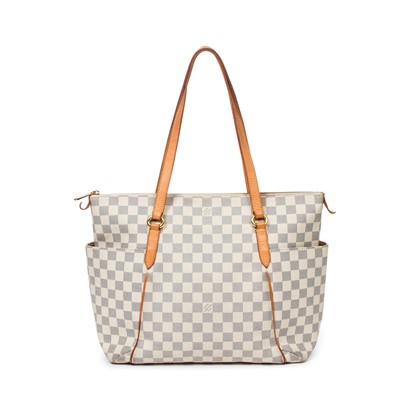 Lot 252 - Louis Vuitton Damier Azur Totally MM