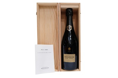 Lot 12 - Champagne R.D Extra Brut, Bollinger 1990