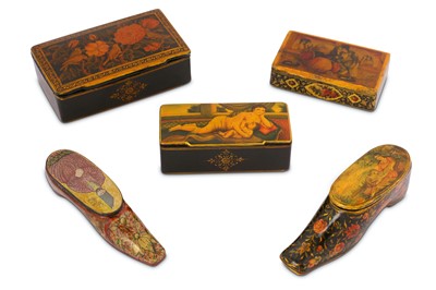 Lot 53 - * FIVE SMALL QAJAR LACQUERED PAPIER-MÂCHÉ LIDDED BOXES