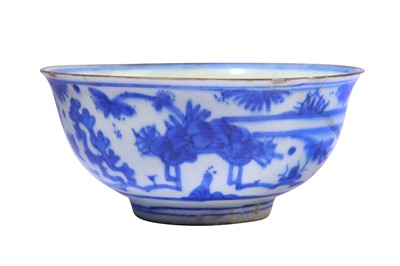 Lot 19 - * A BLUE AND WHITE POTTERY BOWL