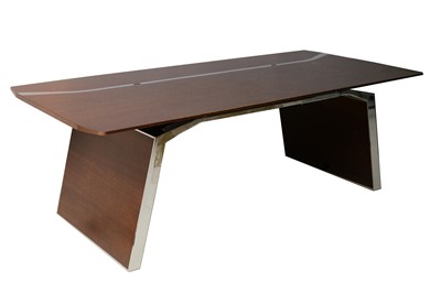 Lot 118 - An Exectuive desk