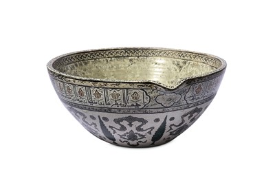 Lot 23 - * A LARGE SAFAVID-REVIVAL POTTERY BOWL