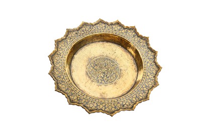 Lot 193 - A THAI GILT NIELLOWARE LOBED FOOTED TRAY