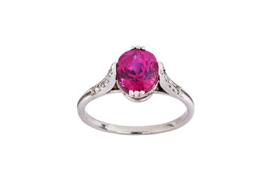 Lot 11 - A ruby and diamond ring