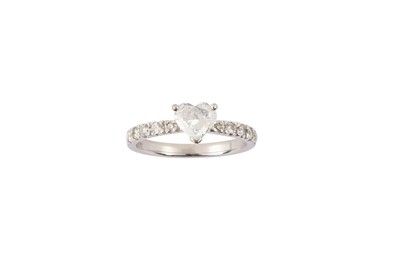 Lot 68 - A diamond ring