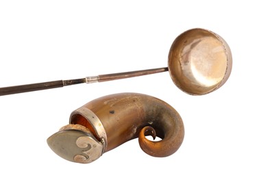 Lot 834 - A SCOTTISH WHITE METAL MOUNTED HORN SNUFF MULL, 19TH CENTURY
