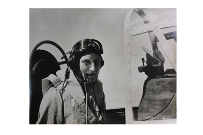 Lot 196 - WWII Aviation Photography.