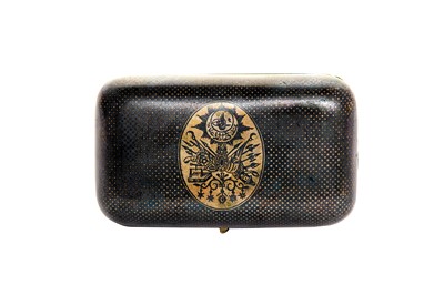 Lot 357 - AN ARMENIAN NIELLOED SILVER SNUFFBOX