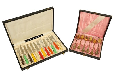 Lot 352 - An Austro Hungarian silver gilt set of six sorbet spoons