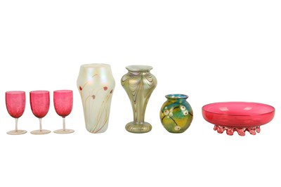 Lot 197 - An iridescent and trailed glass vase, by John Ditchfield for Glasform