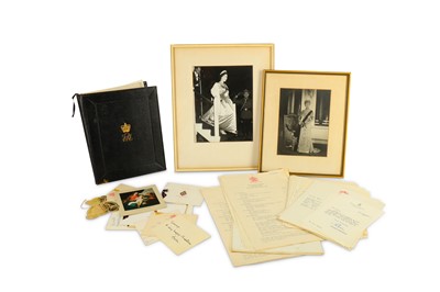 Lot 338 - Royal Memorabilia.