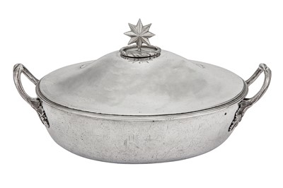 Lot 56 - A matched Louis XVI / First Republic French silver entrée or vegetable dish and cover, the base Paris 1786 by Jean-Louis-Dieudonné Outrebon (reg. 29th July 1772)