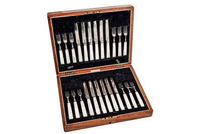 Lot 202 - A cased set of George V sterling silver and mother of pearl fruit eaters, Sheffield 1917 by Allen & Darwin