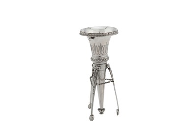 Lot 32 - A Victorian sterling silver posy holder, London 1875 by William Neal