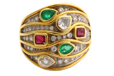 Lot 40 - A gem-set ring