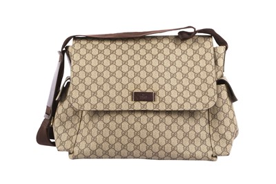 Lot 118 - Gucci Beige Supreme Messenger