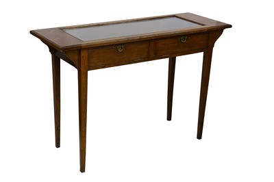 Lot 461 - A pair of early 20th Century Arts and Crafts oak bijouterie tables