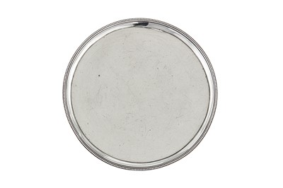 Lot 288 - A George III sterling silver waiter, London 1786 by Henry Chawner (reg. 11th Nov 1786)