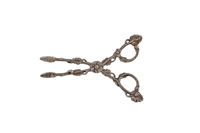 Lot 218 - A pair of George IV sterling silver naturalistic sugar nips, London 1829 by Charles Rawlings and William Summers