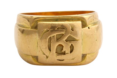 Lot 12 - A signet ring