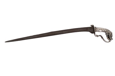 Lot 422 - A SOUTHEAST ASIAN SILVER YALI-HILTED SWORD
